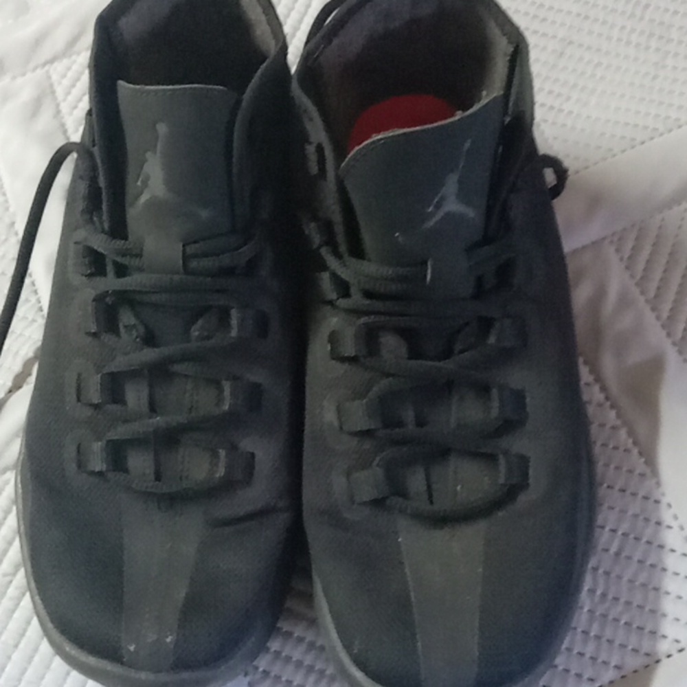 Women's shoes